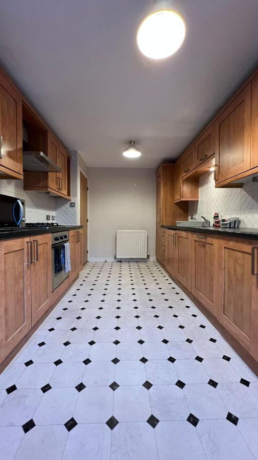 Edinburgh City Centre - Powderhall Modern Spacious 2 Bedroom Apartment With Free Parking Edimburgo Exterior foto